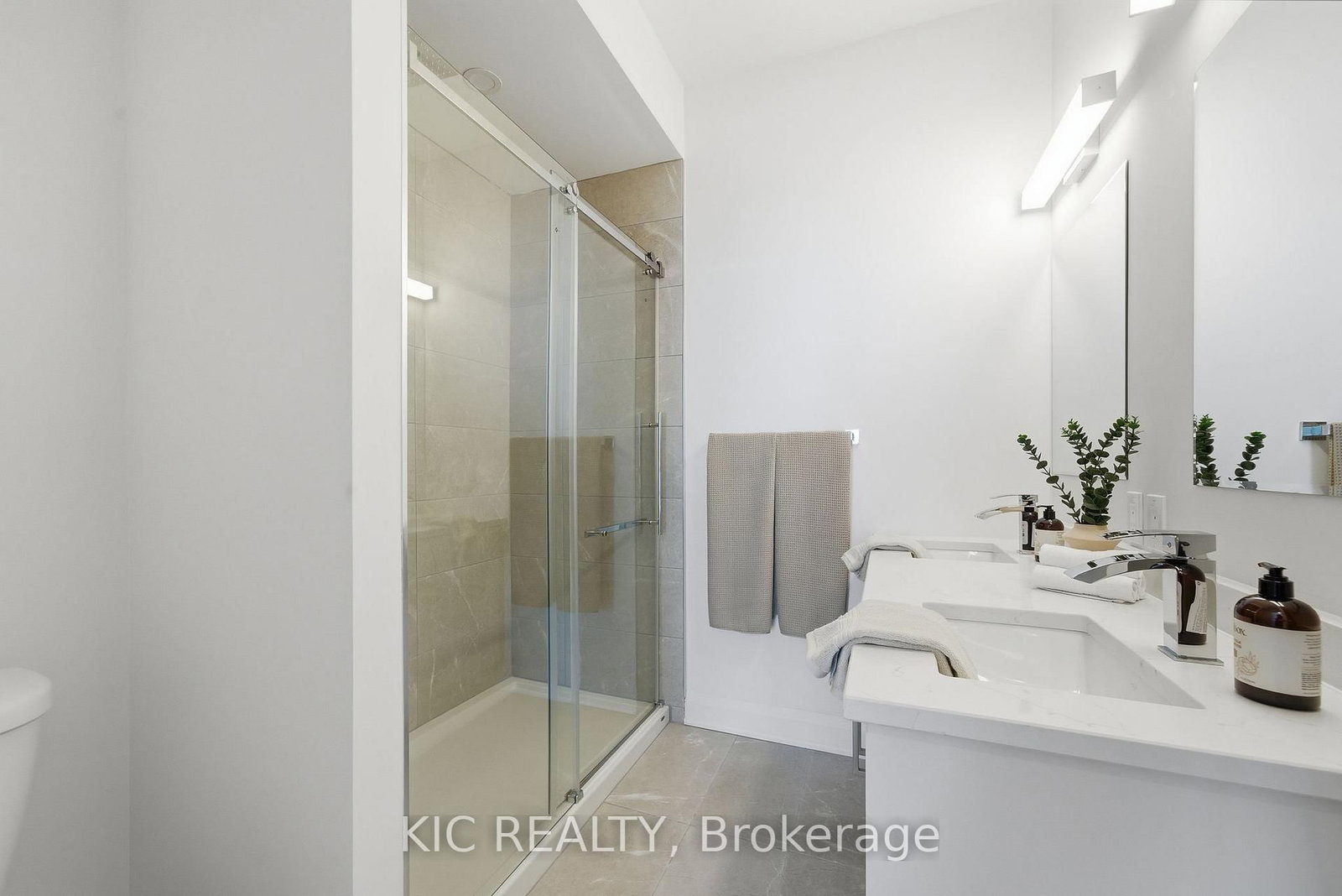 99 Louisa Street • #210 • Kawartha Lakes, ON photo 17