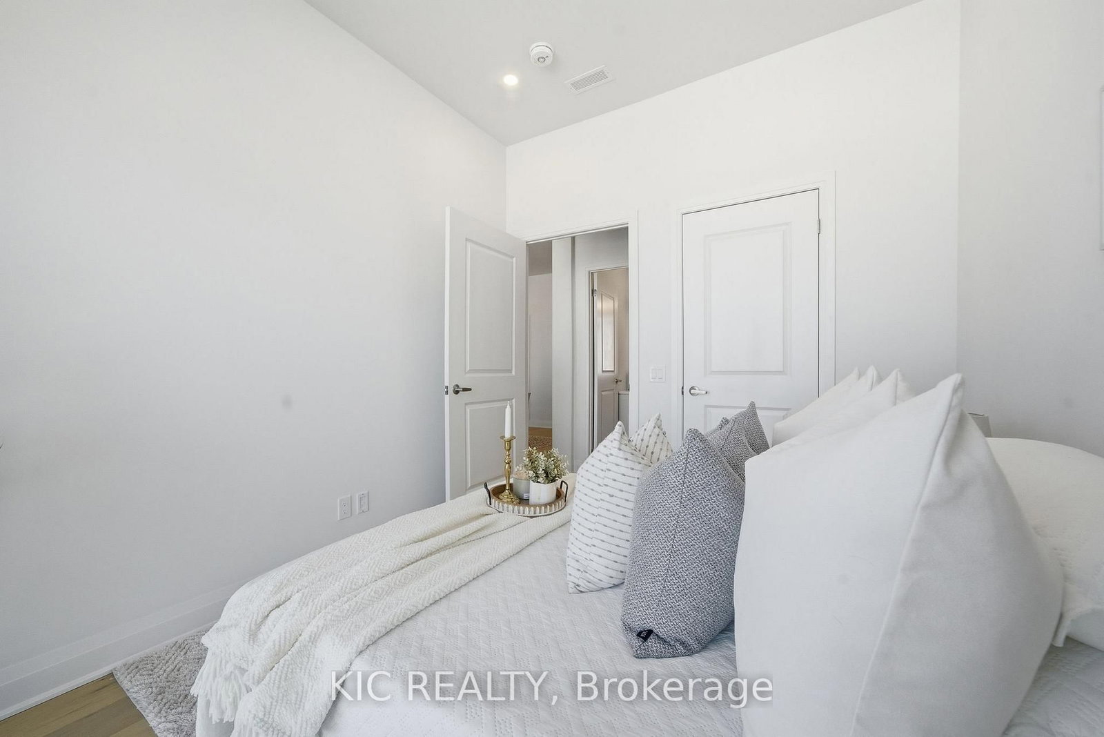 99 Louisa Street • #210 • Kawartha Lakes, ON photo 20