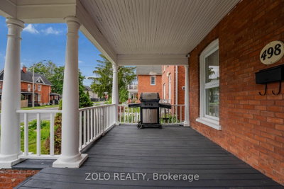 498 Charlotte Street — photo 4