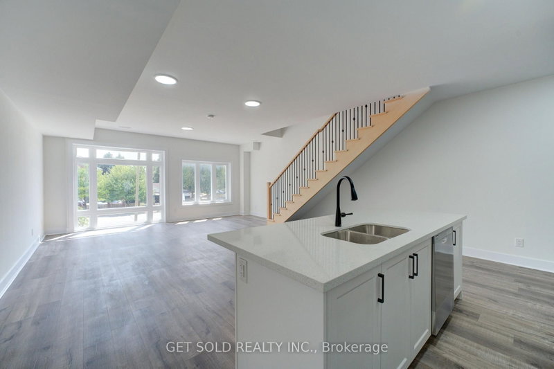 12 - 6701 Thorold Stone Road