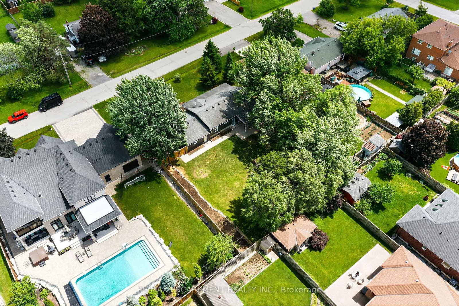 99 Byron Avenue • Hamilton, ON photo 37