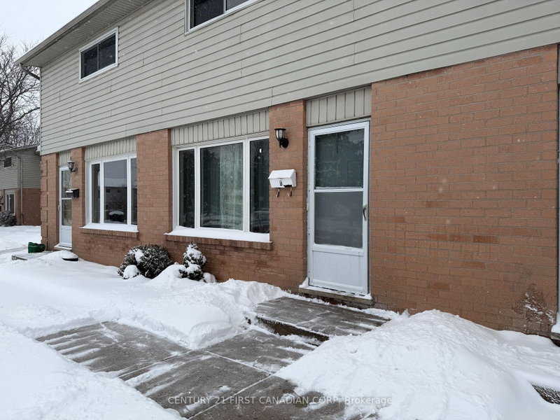 home for lease on 8-45 Gatewood Place