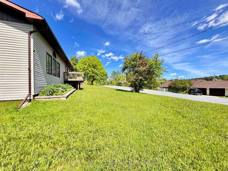 17 Kenora Road