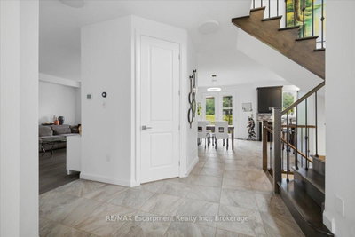 46 Dougherty Court • Hamilton, ON photo 8