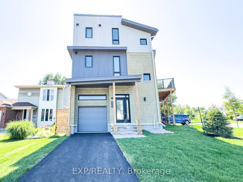 home for lease on E-25 Fair Oaks Crescent