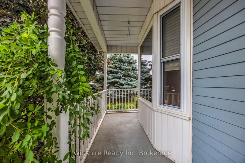 48 Sinclair Dr photo 5