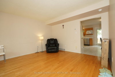 50 Chapman Court • #8 • London North, ON photo 6