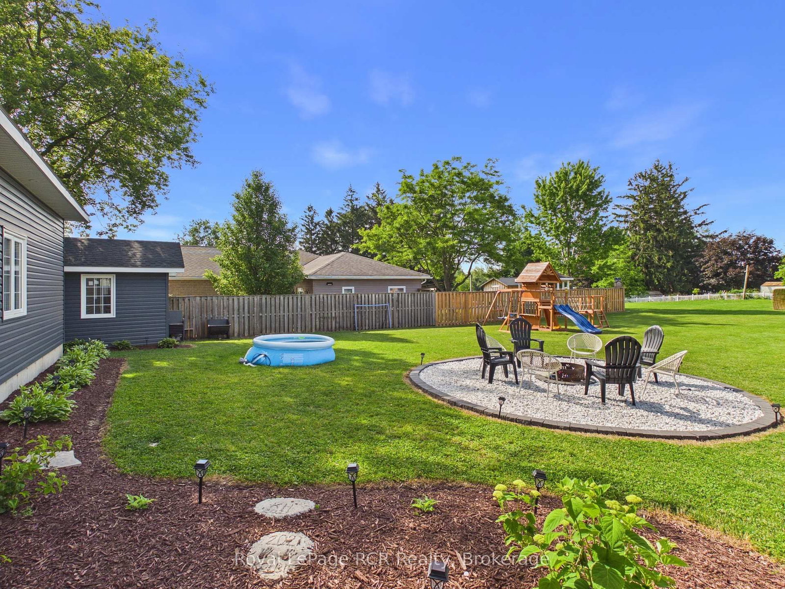 482 Wolsley Street • Huron-Kinloss, ON photo 6