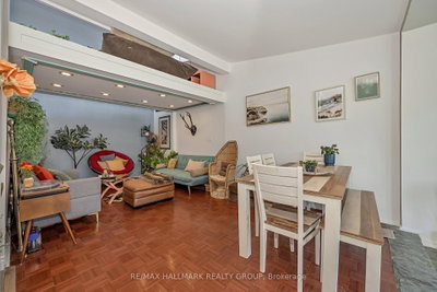 35 Benlea Drive • Ottawa, ON photo 4