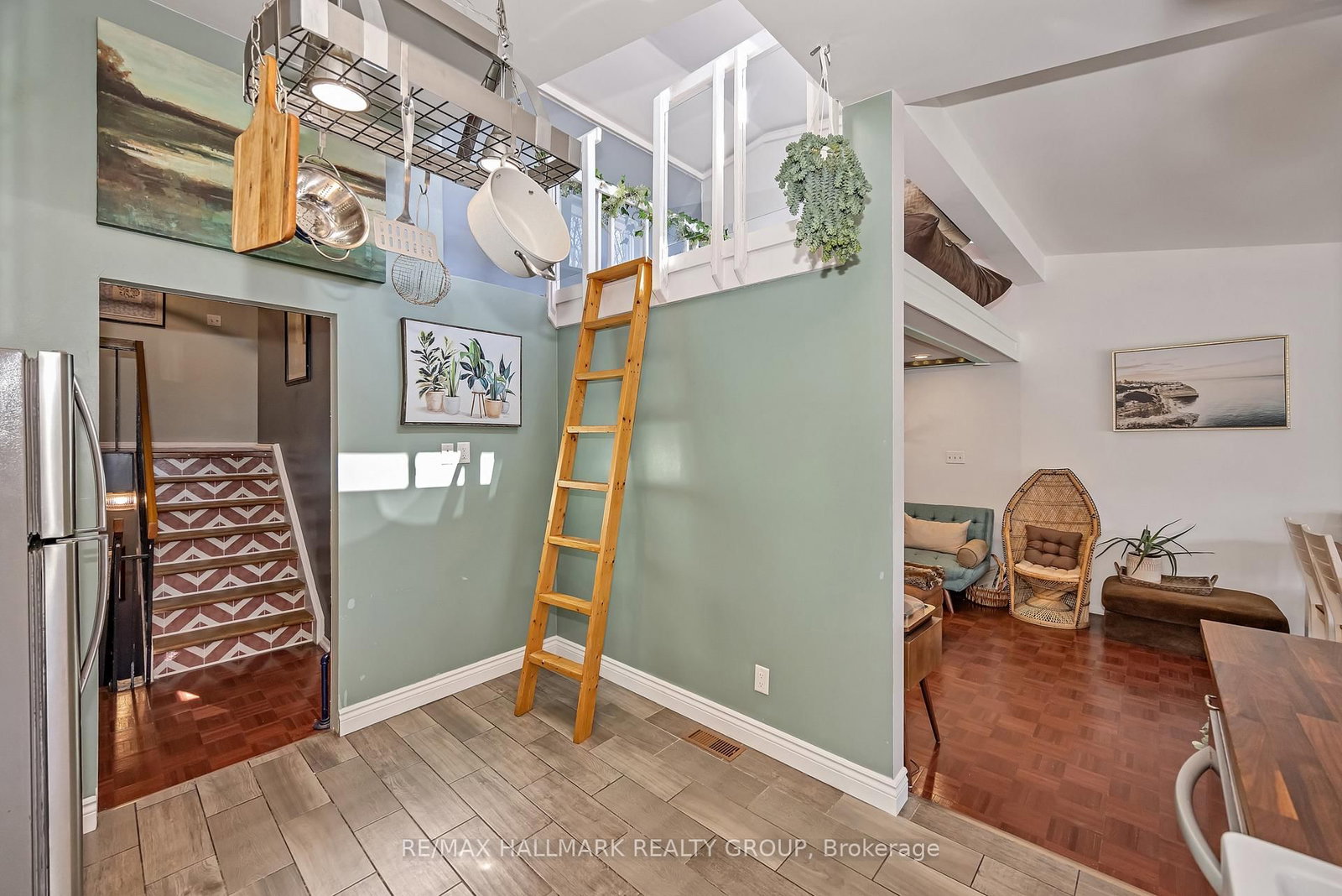 35 Benlea Drive • Ottawa, ON photo 9