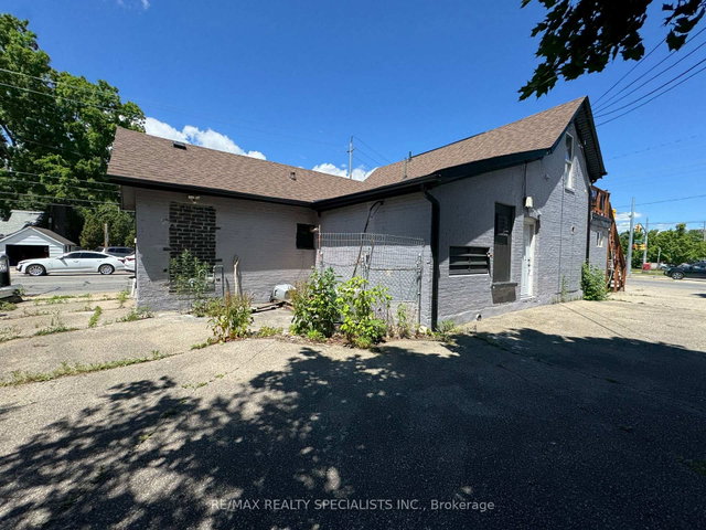 25 Park Hill Road W