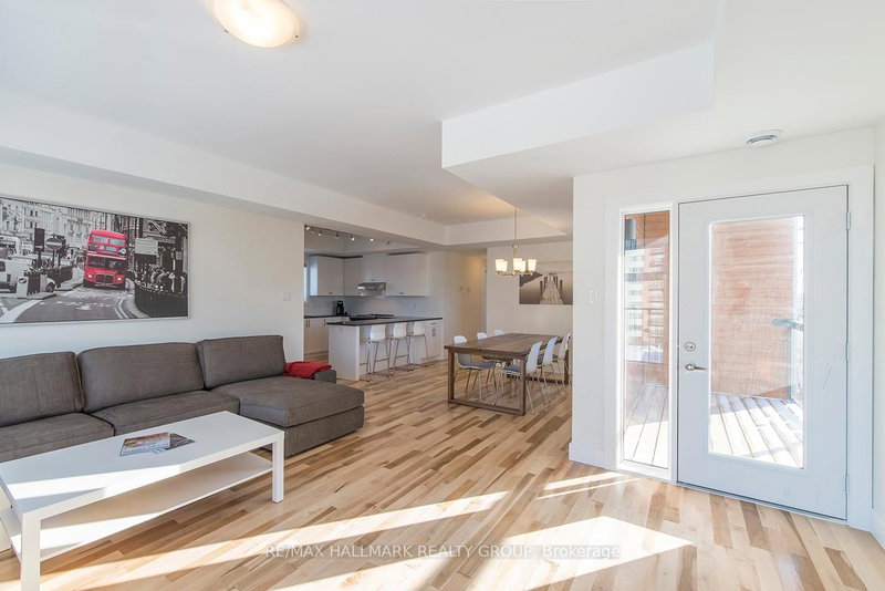 550 Guy St photo 5