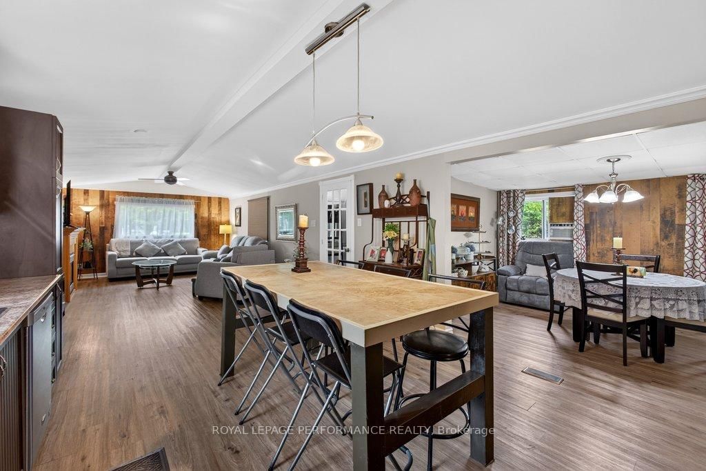 1039 Vista Barrett Private • Greely, ON photo 12