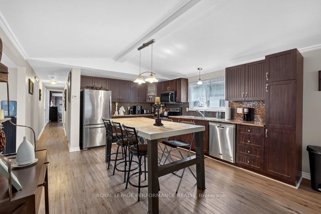 1039 Vista Barrett Private • Greely, ON photo 14