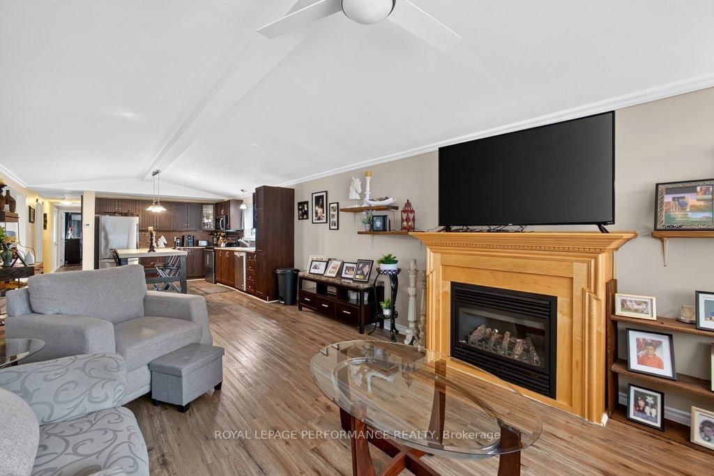 1039 Vista Barrett Private • Greely, ON photo 19