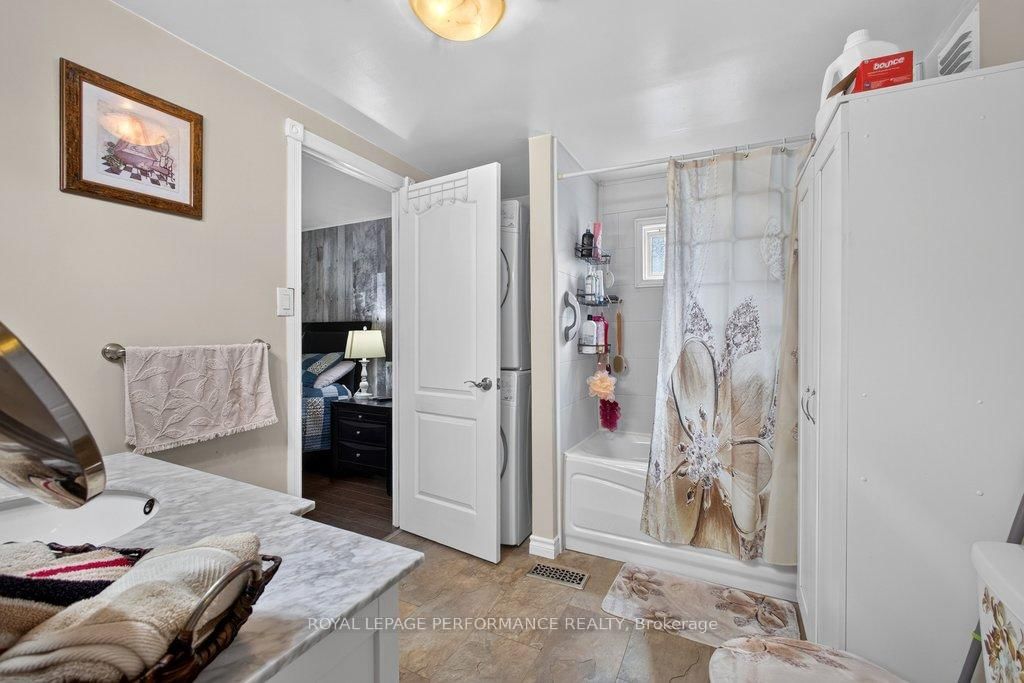 1039 Vista Barrett Private • Greely, ON photo 30