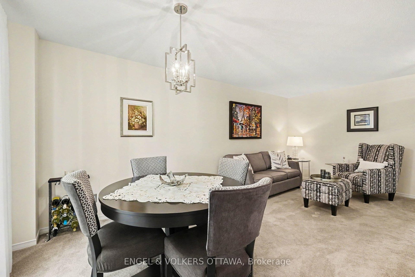 19 Riverbank Court • Stittsville, ON photo 12