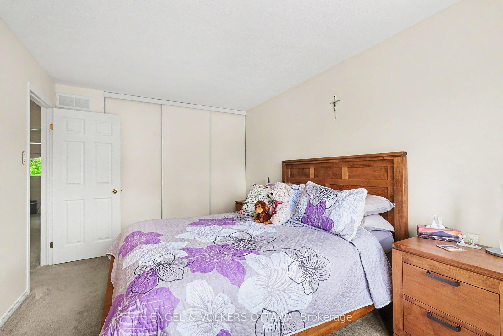 19 Riverbank Court • Stittsville, ON photo 30