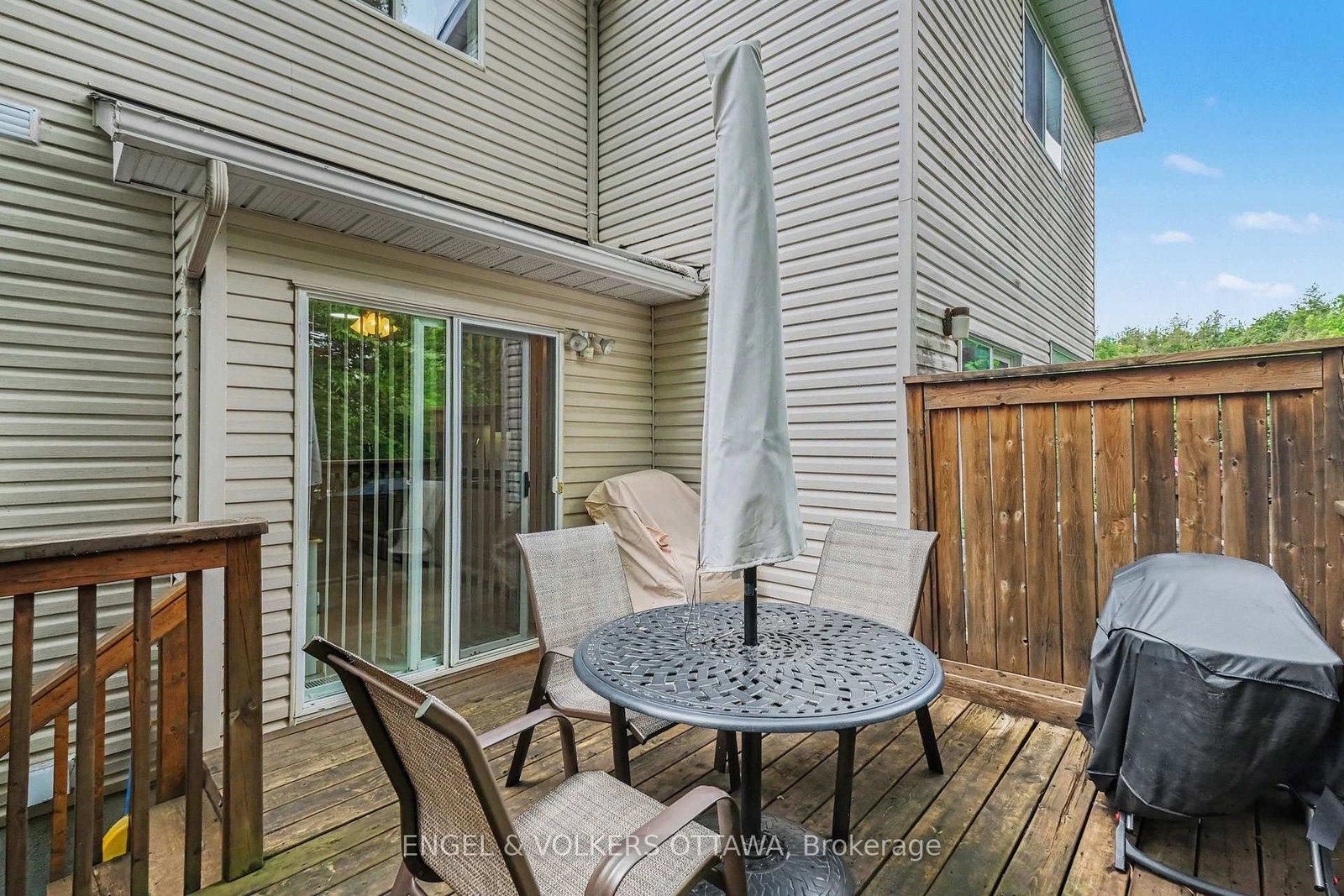 19 Riverbank Court • Stittsville, ON photo 38