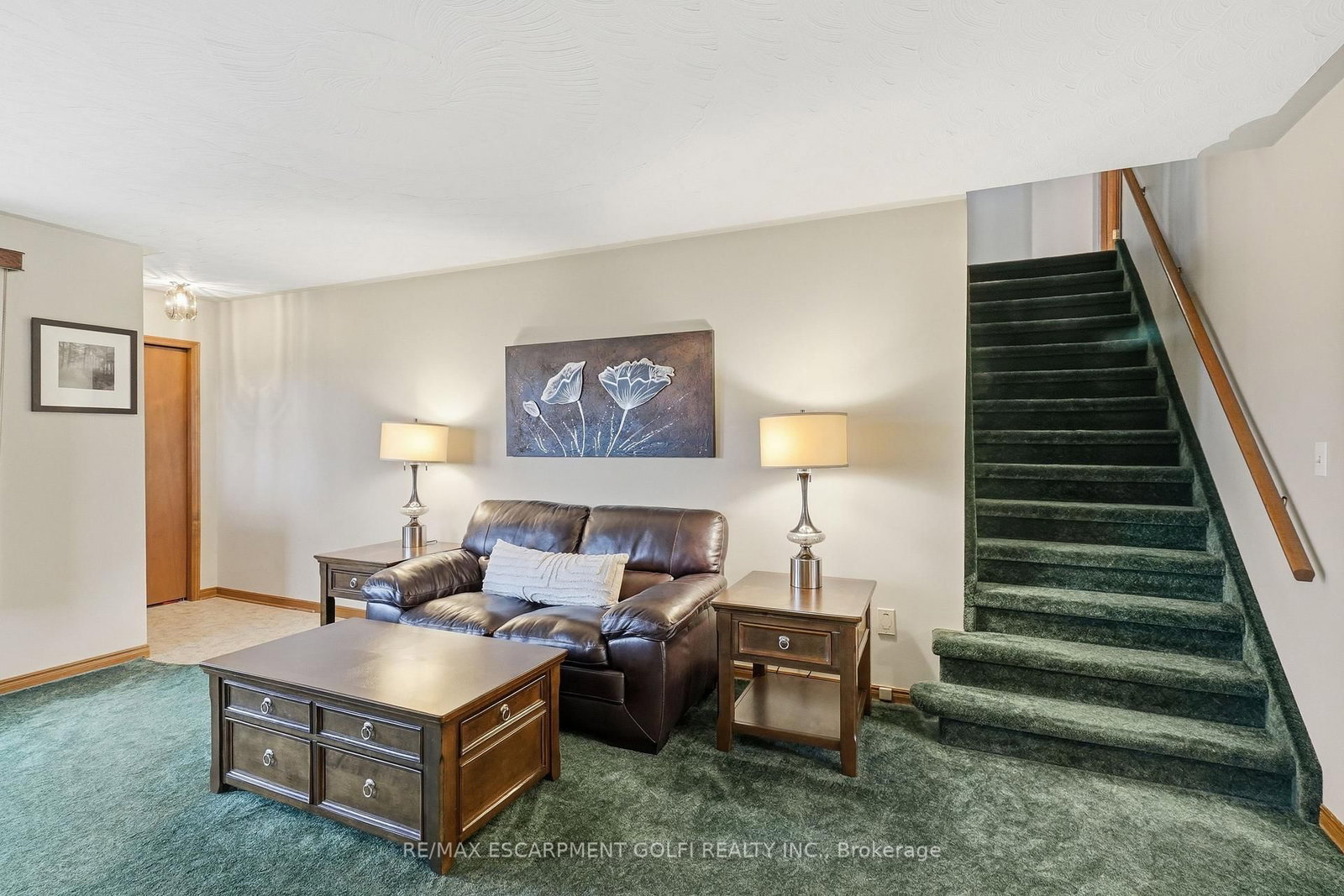 615 E Broad Street • Haldimand, ON photo 5