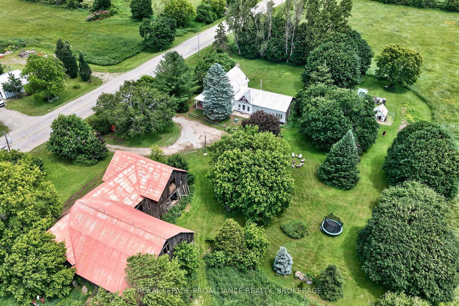 1462 COUNTY ROAD 8 • Rideau Lakes, ON photo 12