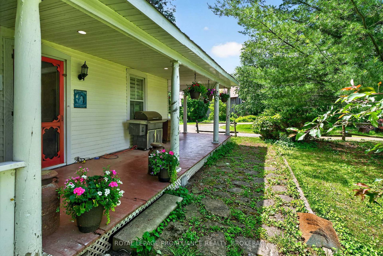 1462 COUNTY ROAD 8 • Rideau Lakes, ON photo 27