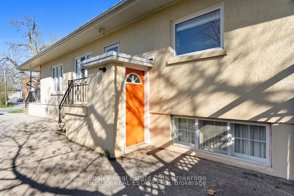 380 D'Arcy Street