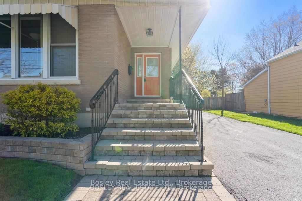 380 D'Arcy Street • Cobourg, ON photo 8