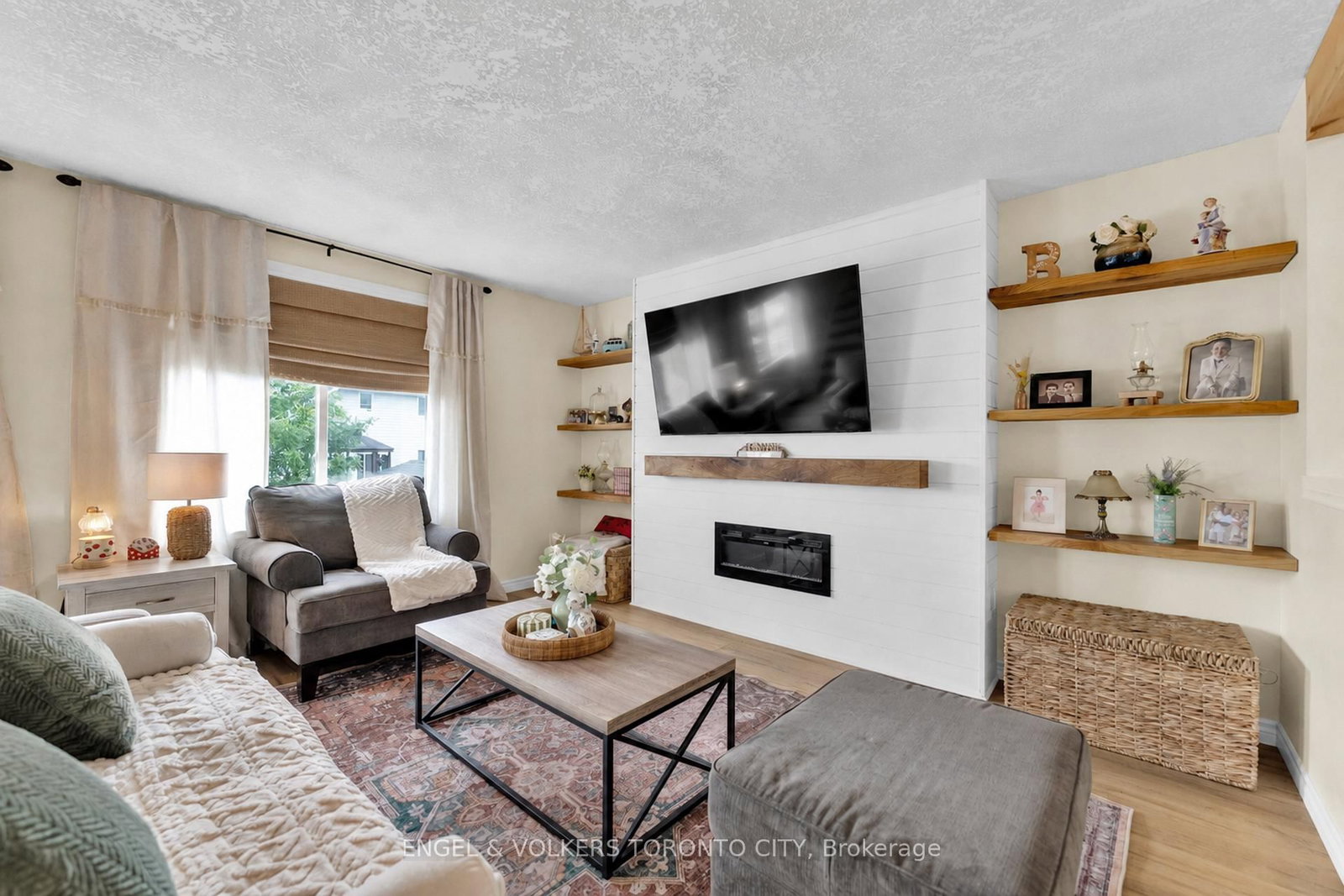 786 Hunters Gate Crescent • Woodstock, ON photo 15