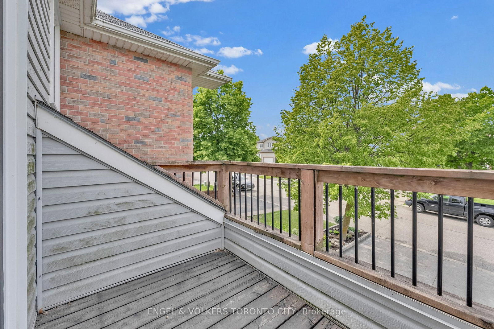 786 Hunters Gate Crescent • Woodstock, ON photo 24