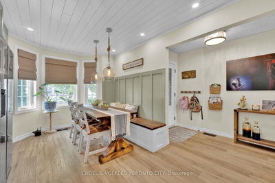 786 Hunters Gate Crescent • Woodstock, ON photo 9