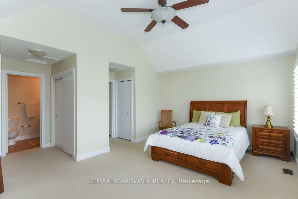 51 Drouin Avenue • Ottawa, ON photo 30