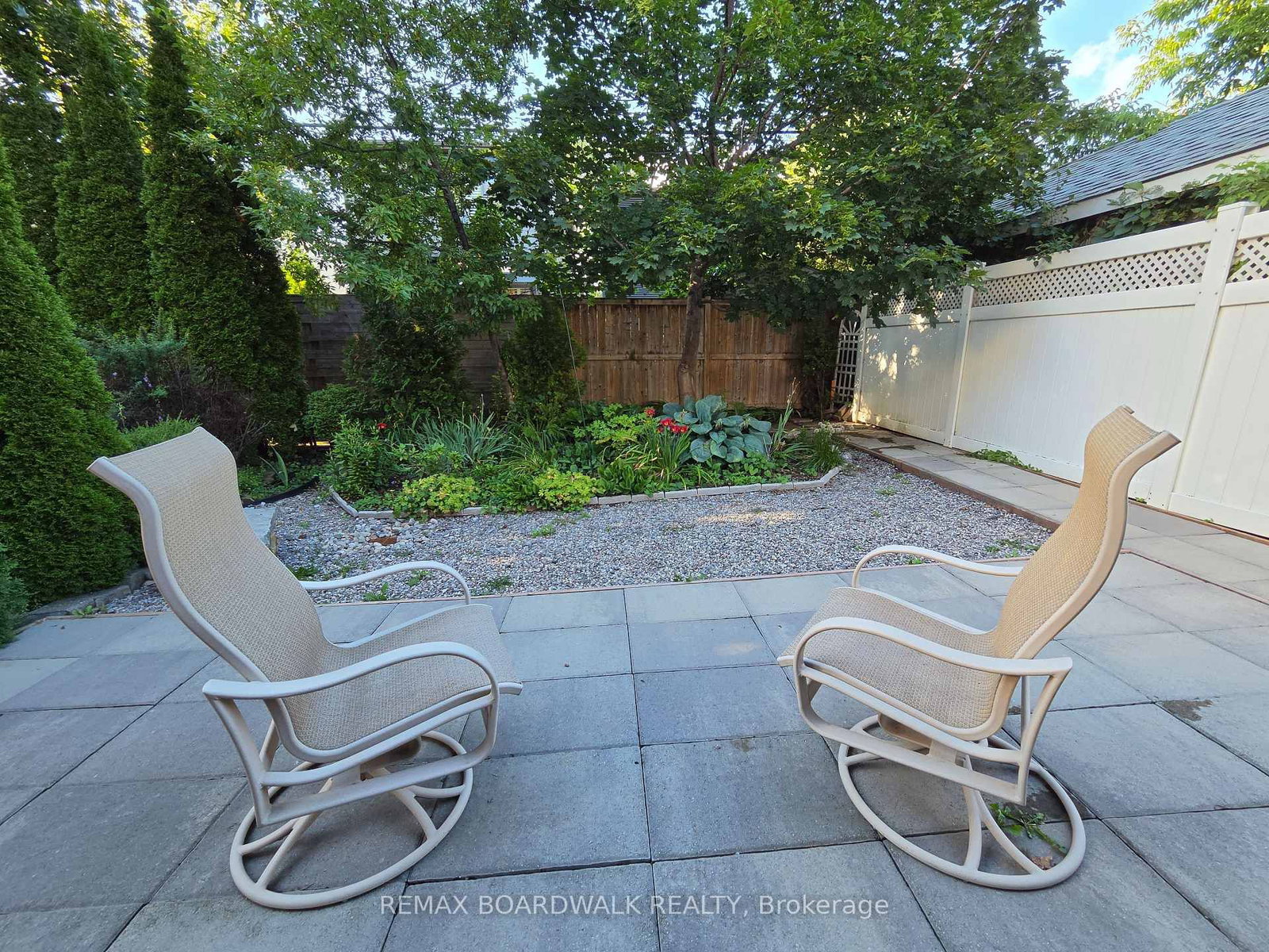 51 Drouin Avenue • Ottawa, ON photo 45