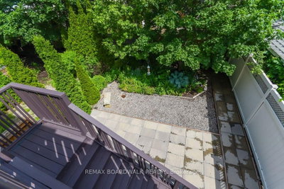 51 Drouin Avenue • Ottawa, ON photo 8