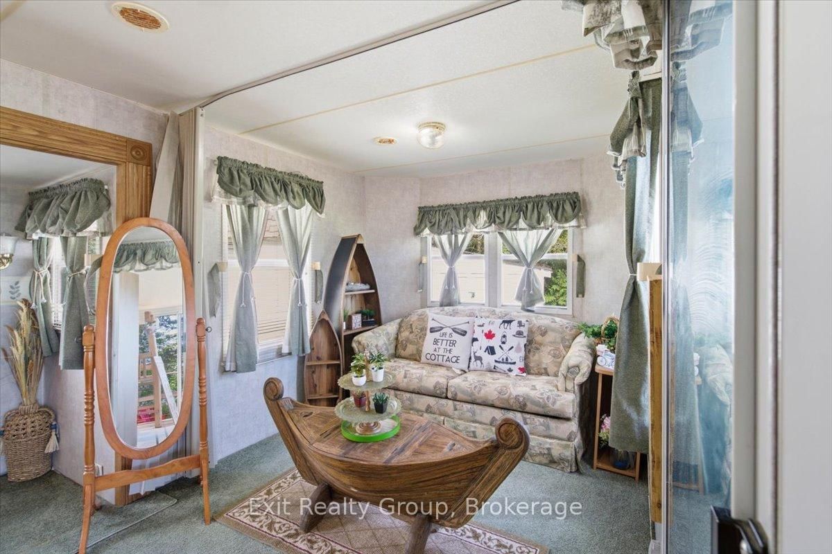 1154 County Rd 14 • Prince Edward County, ON photo 15