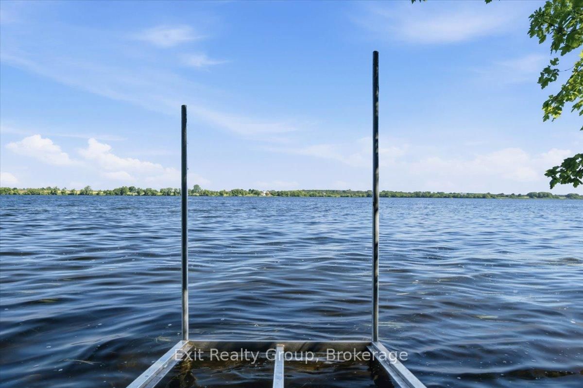 1154 County Rd 14 • Prince Edward County, ON photo 2