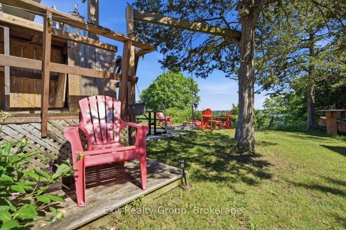 1154 County Rd 14 • Prince Edward County, ON photo 29