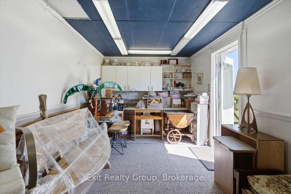 1154 County Rd 14 • Prince Edward County, ON photo 39