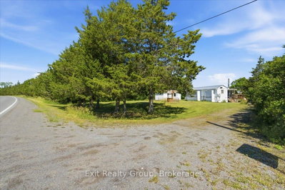 1154 County Rd 14 • Prince Edward County, ON photo 6