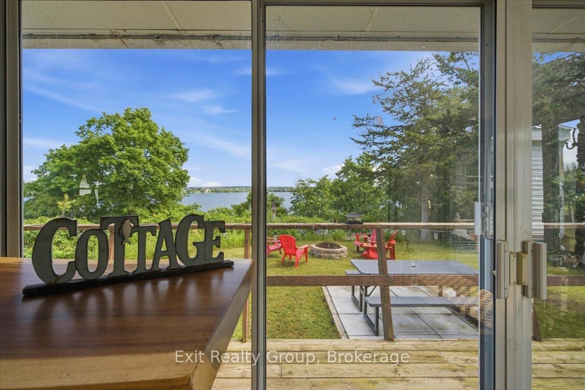 1154 County Rd 14 • Prince Edward County, ON photo 9