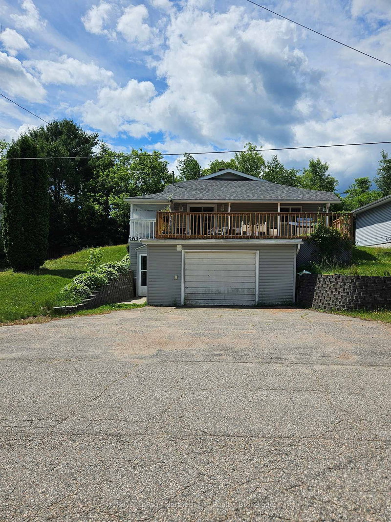 home for sale on 470 OTTAWA Street