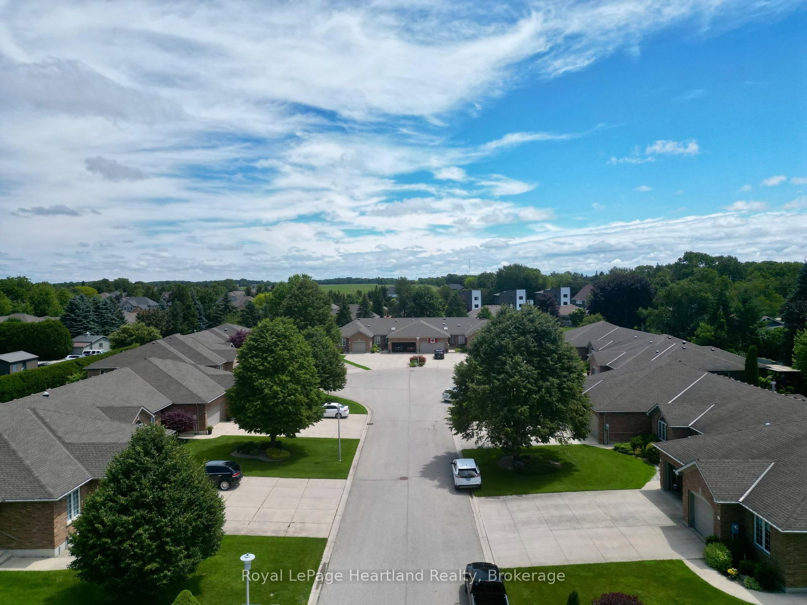 15 Shadow Lane, South Huron — photo 4