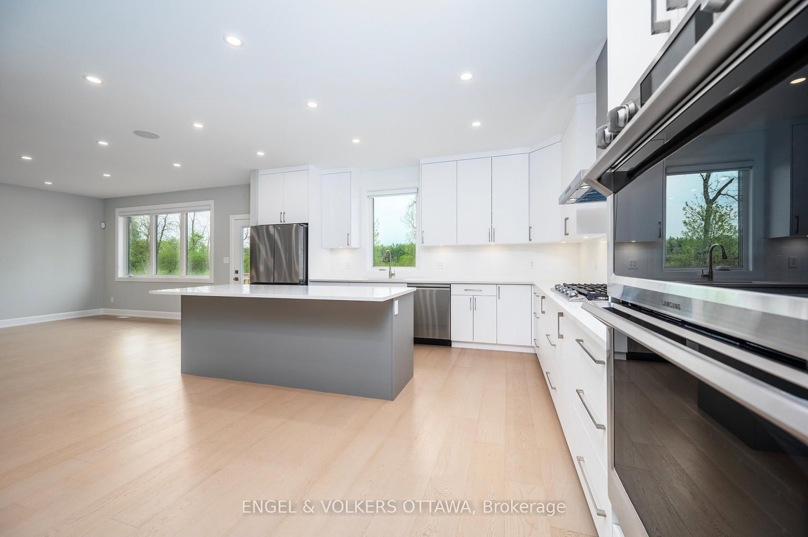 424 Ginger Crescent • Metcalfe, ON photo 12
