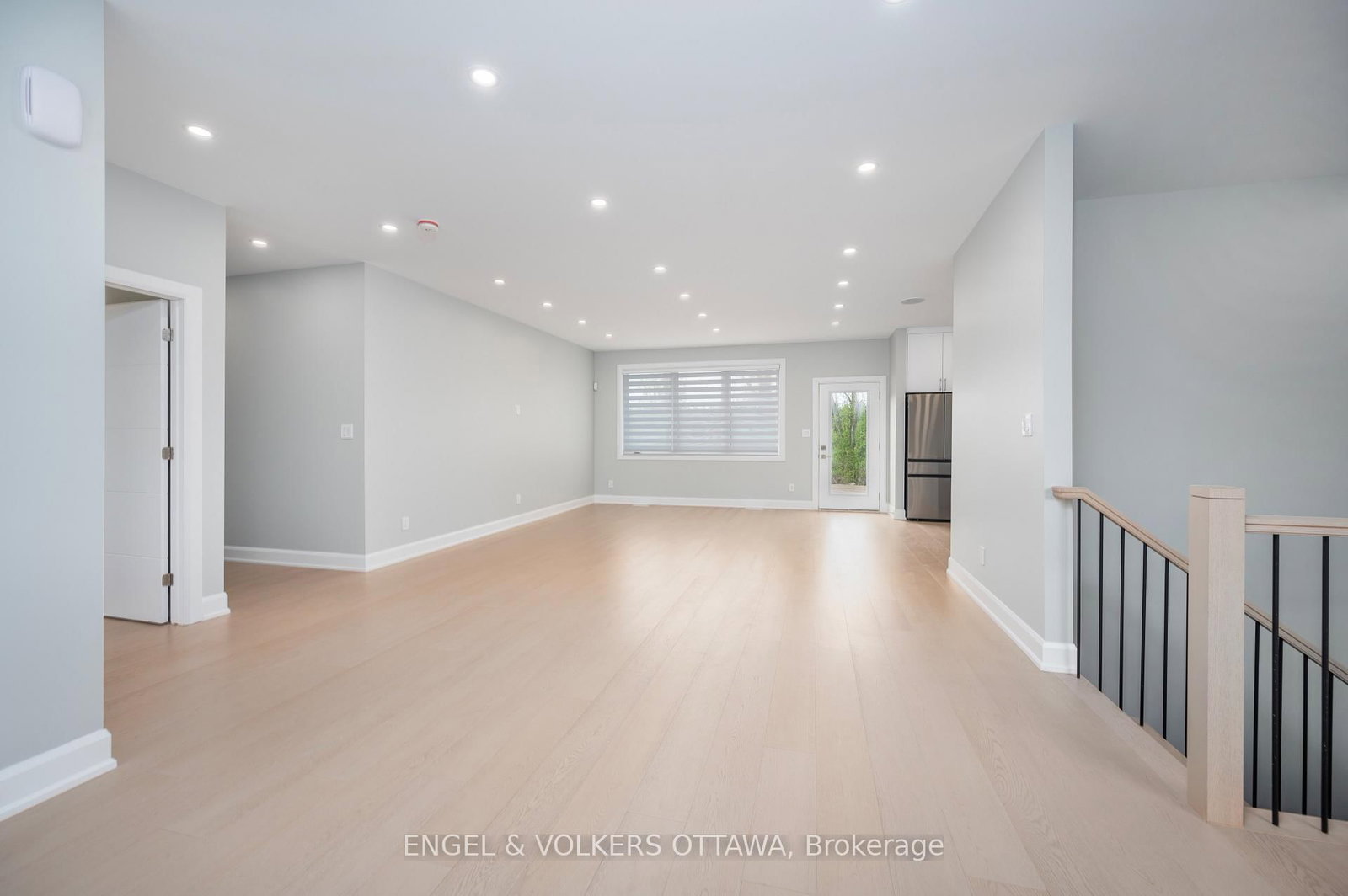 424 Ginger Crescent • Metcalfe, ON photo 4