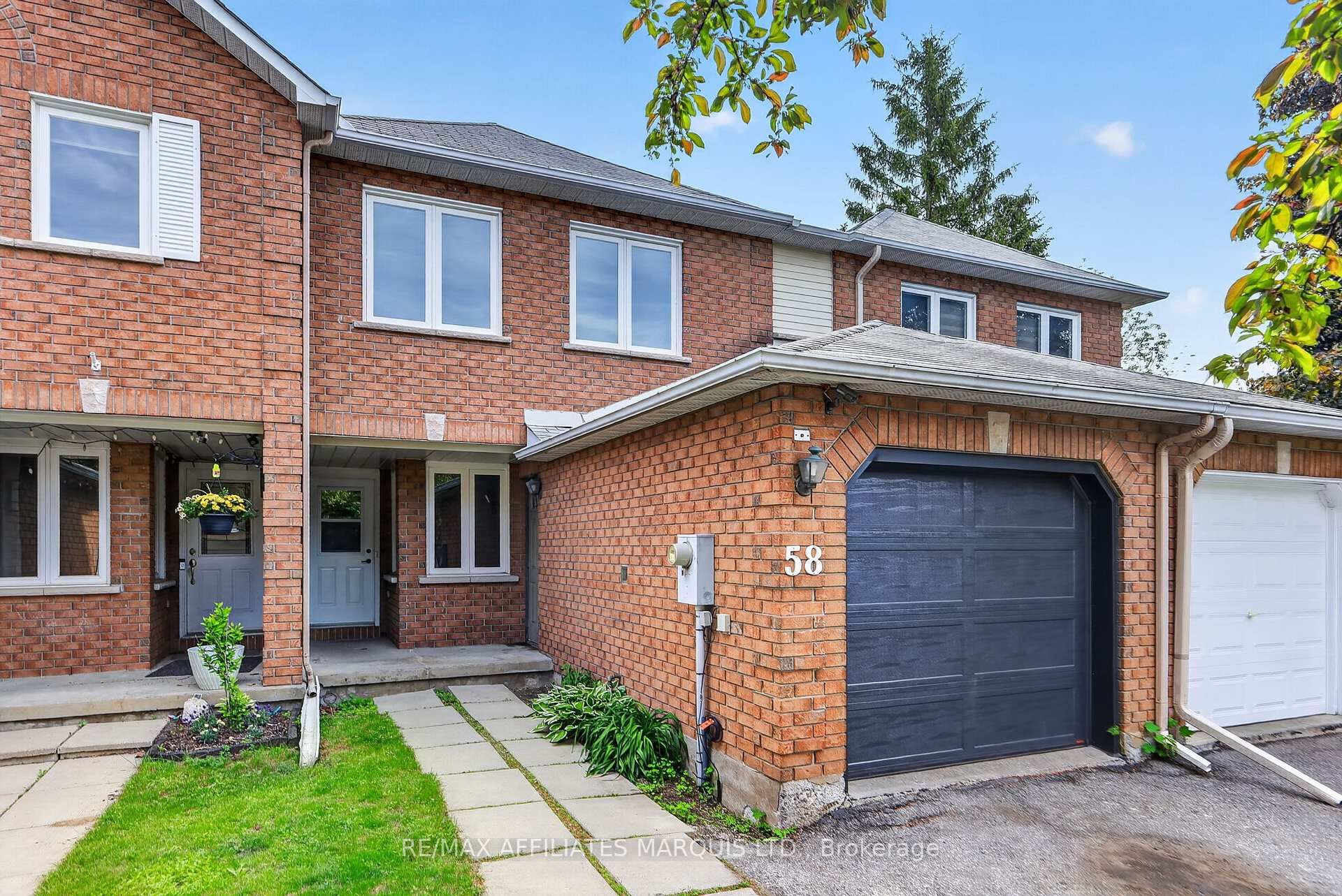 58 Robarts Crescent