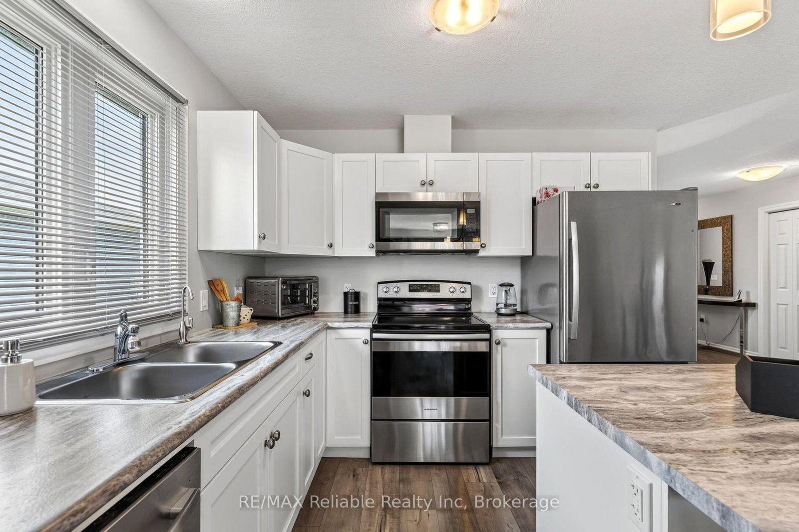 7 Windward Way S • Ashfield-Colborne-Wawanosh, ON photo 12