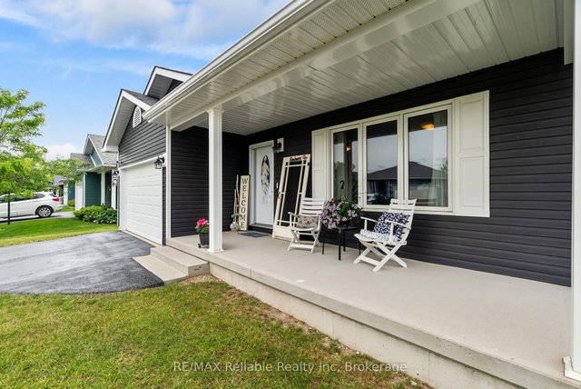 7 Windward Way S
