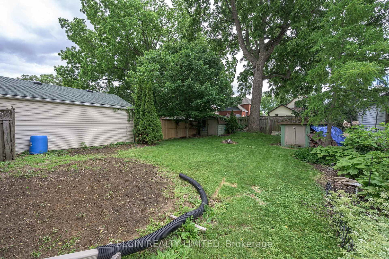 25 Locust Street • St. Thomas, ON photo 27