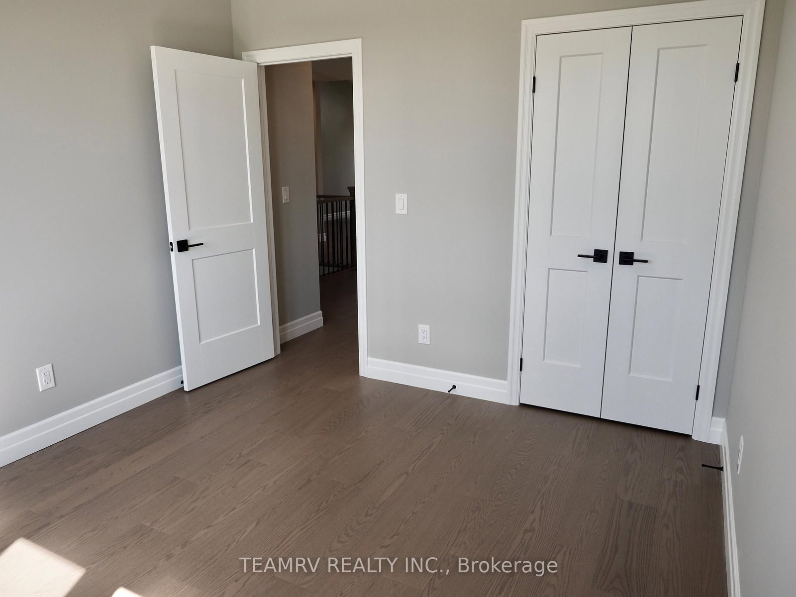 17 DARROW Drive • Tillsonburg, ON photo 16