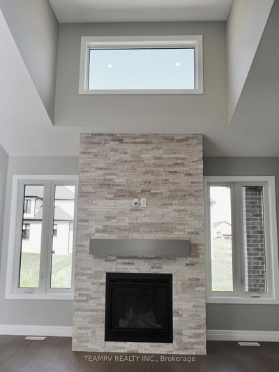 17 DARROW Drive • Tillsonburg, ON photo 8